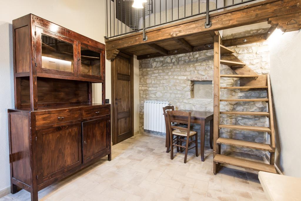Montecchio  Domus In Castro B&B 객실 사진